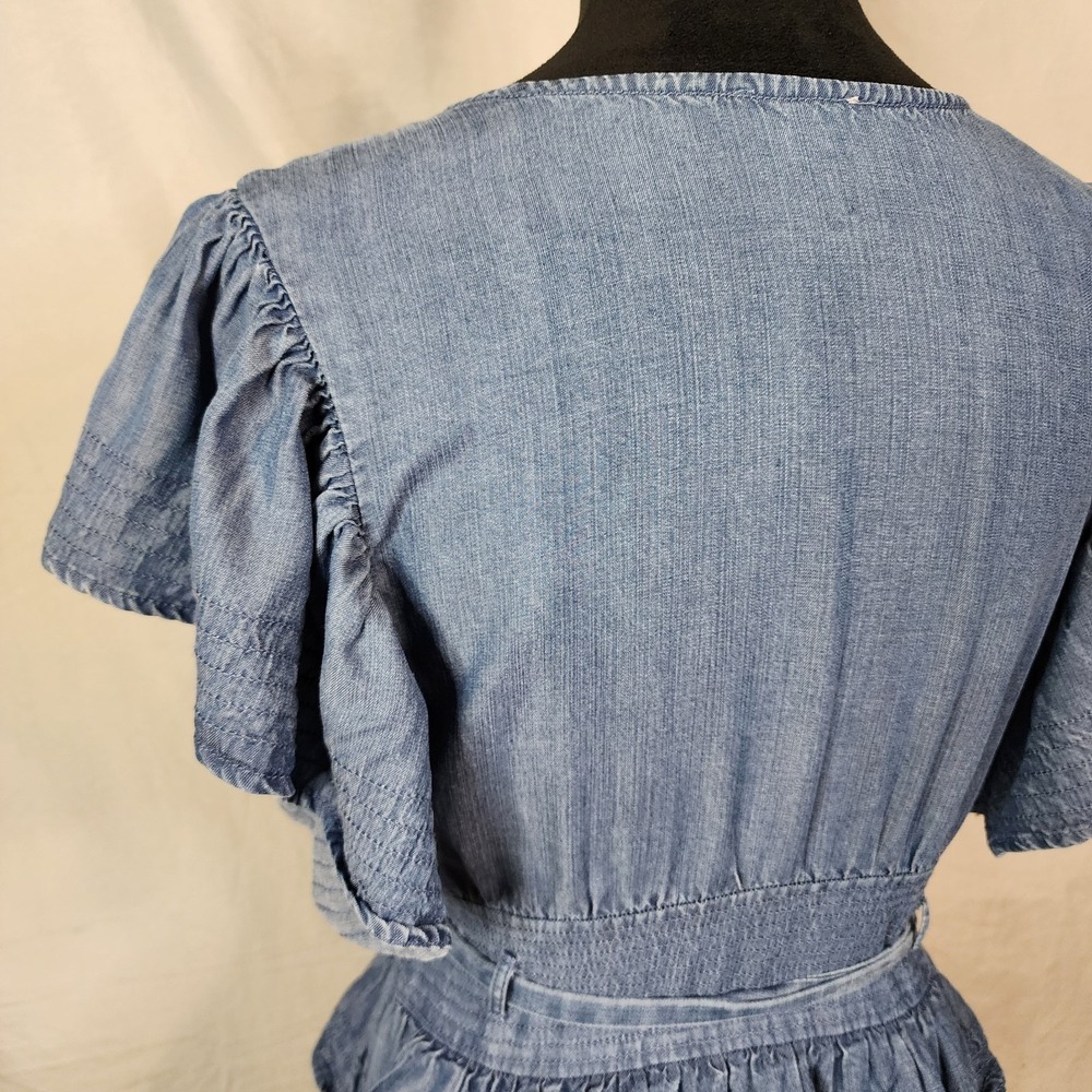 WISHLIST APPAREL Size Small Blu Chambray Denim Ruffled Flutter Sleeve Midi Dress - Picture 12 of 16